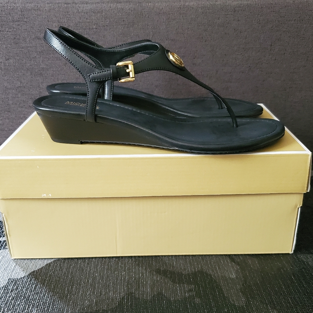 Michael Kors Ramona Wedge Sandals in Black - Picture 3 of 10
